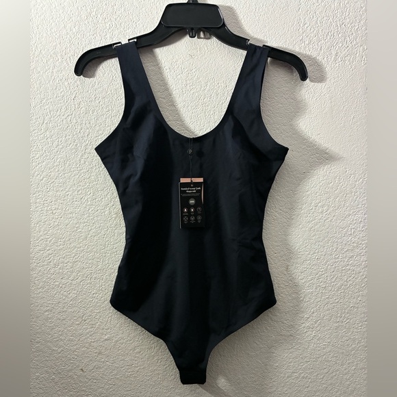 🆕 PINSY Scoop Tank Hourglass Shapewear Thong
Bodysuit Black S🆕 - Picture 3 of 13